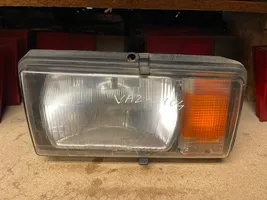 Lada 2104 - 2105 Lampa przednia 3913711201