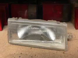 Subaru Leone 1800 Lampa przednia 11020280R