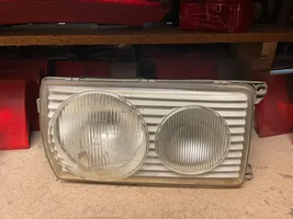 Mercedes-Benz W123 Lampa przednia 1305620205