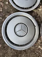 Mercedes-Benz E W124 Enjoliveurs R15 1244010924
