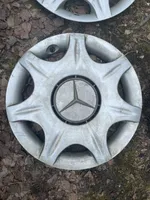 Mercedes-Benz A W168 Mozzo/copricerchi/borchia della ruota R15 2104010224