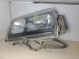 Mercedes-Benz 406 608 Lampa przednia 3018201561