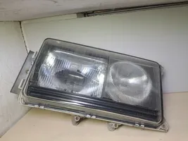 Mercedes-Benz 406 608 Lampa przednia 3018201661