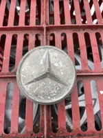 Mercedes-Benz W123 Dekielki / Kapsle oryginalne 1074000025