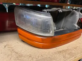 Chrysler Voyager Lampa przednia 5263474