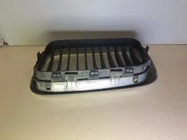 BMW 3 E36 Grille de calandre avant 51138195094