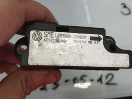 Volkswagen PASSAT B5 Czujnik uderzenia Airbag 13990205