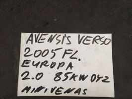Toyota Avensis Verso Ikkunanpesimen nestetankin täyttöputki 001102