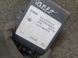 Mercedes-Benz Vaneo W414 Oven keskuslukituksen ohjausyksikön moduuli 410215012001