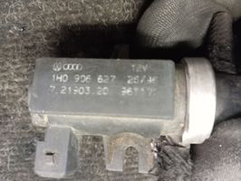 Volkswagen PASSAT B5 Turboahtimen magneettiventtiili 1H090662725