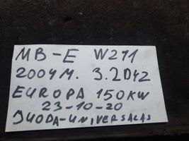 Mercedes-Benz E W211 Kratka nawiewu tylna tunelu środkowego H52760102010