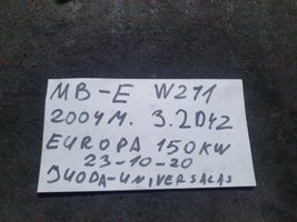 Mercedes-Benz E W211 C-pilarin verhoilu A2116901025