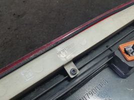 Mercedes-Benz E W211 Spoiler del portellone posteriore/bagagliaio 2117900188