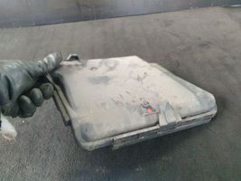 Mercedes-Benz E W211 Coperchio scatola dei fusibili A2115400182