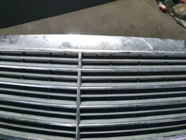 Mercedes-Benz E W211 Maskownica / Grill / Atrapa górna chłodnicy A2118800283