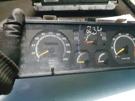 Renault Espace III Speedometer (instrument cluster) 