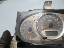 Nissan Almera Tino Geschwindigkeitsmesser Cockpit 