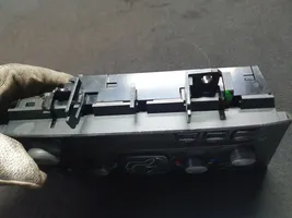 Volvo V70 Climate control unit 7923