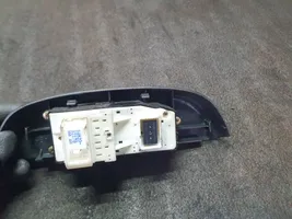 Toyota Yaris Verso Interruttore di controllo dell’alzacristalli elettrico 8482052170