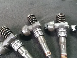 Volkswagen Golf Plus Fuel injector 