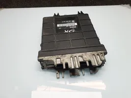 Volkswagen Golf III Calculateur moteur ECU 1H0907311F