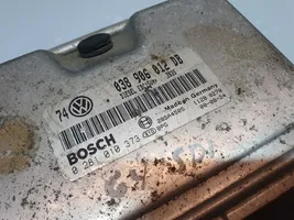 Volkswagen Golf IV Sterownik / Moduł ECU 038906012DB