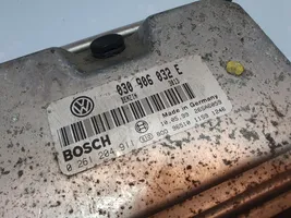 Volkswagen Lupo Calculateur moteur ECU 030906032E