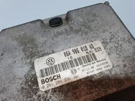 Volkswagen New Beetle Calculateur moteur ECU 06A906018AD