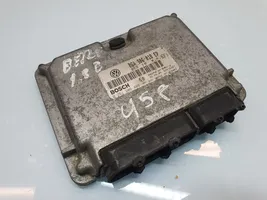 Volkswagen New Beetle Calculateur moteur ECU 06A906018EP