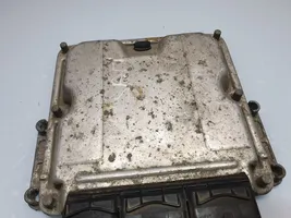 Renault Laguna II Sterownik / Moduł ECU 0281010637