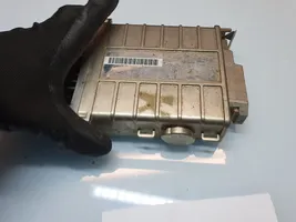 Audi 80 90 S2 B4 Sterownik / Moduł ECU 893907383B