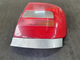 Audi A4 S4 B5 8D Lampa tylna 