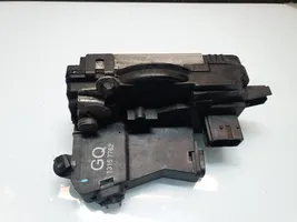 Opel Vectra C Front door lock 13157762