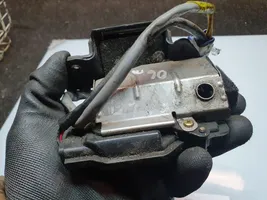 Toyota Corolla Verso AR10 Front door lock 