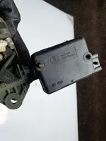 Renault Megane I Loading door lock 