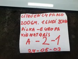 Citroen C4 I Picasso Osłona żarówki lampy przedniej 153873