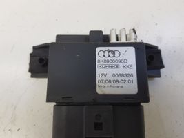 Audi A4 S4 B8 8K Przekaźnik pompy paliwa 8K0906093D