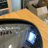 Chevrolet TrailBlazer Front door electric wing mirror 