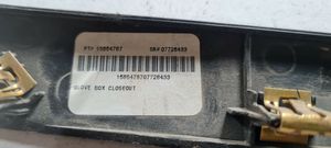 Chevrolet Suburban Kita panelės detalė 10383820