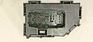 Chevrolet Avalanche Fuse module 2581539102