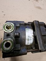 Ford F150 Ilmastointilaitteen kompressorin pumppu (A/C) 2C3H19D629