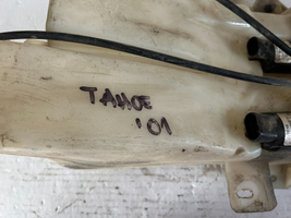 Chevrolet Tahoe Tuulilasinpesimen nestesäiliö 15073652