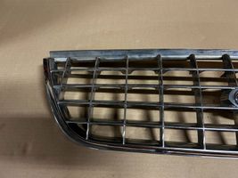 Ford Explorer Grille calandre de capot 3L248200B