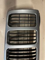 Jeep Grand Cherokee (WK) Grille calandre supérieure de pare-chocs avant 55156814AE