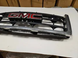 GMC Sierra 1000 Front bumper upper radiator grill 15201485