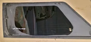 Cadillac Escalade Fenêtre latérale avant / vitre triangulaire 