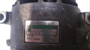 Mercedes-Benz C W203 Ilmastointilaitteen kompressorin pumppu (A/C) 447220800