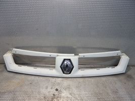 Renault Master II Front bumper upper radiator grill 8200233765