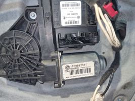 Volkswagen Caddy Elektryczny podnośnik szyby drzwi przednich 2K2837730L