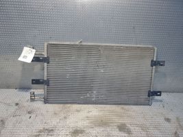Opel Vivaro Radiateur condenseur de climatisation 817645